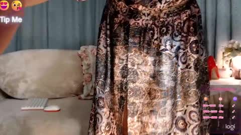 Liza online show from 02-14-25, 05:03