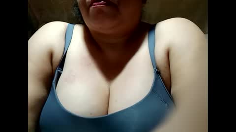 hot_boobs21 online show from 02-12-25, 11:51