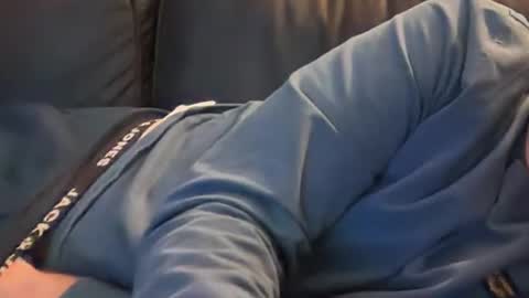 hot_boy_dutch online show from 10-19-25, 05:02