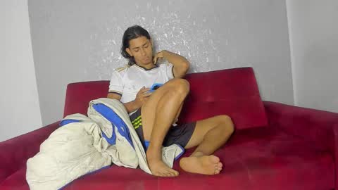 WILLY-JULIAN-GEORGE-YAYO-THIAGO-MOD HADES online show from 09-30-25, 03:11