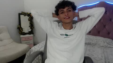 Salomon online show from 12-04-25, 05:32