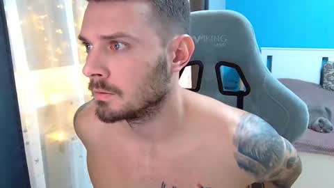 hot_cap_77 online show from 02-01-26, 07:01