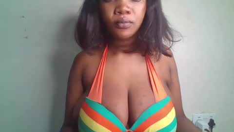 Snapshot of hot_choccoolate chatting on 07-13-26, 05:49 Zarah online show from 07-13-26, 05:49