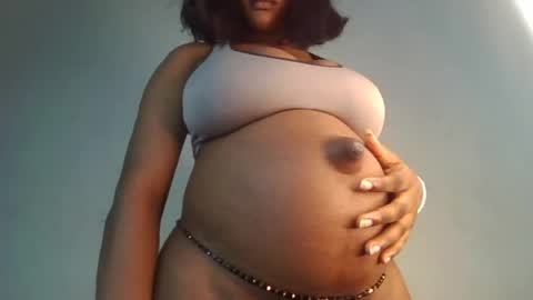Snapshot of hot_choccoolate chatting on 07-24-26, 01:31 Zarah online show from 07-24-26, 01:31