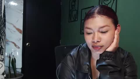 hot chocolate 4u online show from 07-30-26, 03:27
