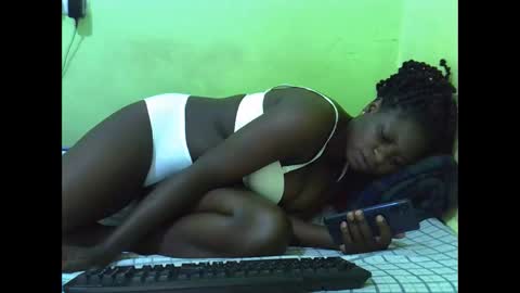 hot_girlly online show from 10-10-25, 06:45