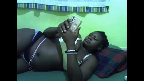 Snapshot of hot_girlly chatting on 04-08-26, 06:13 hot_girlly online show from 04-08-26, 06:13