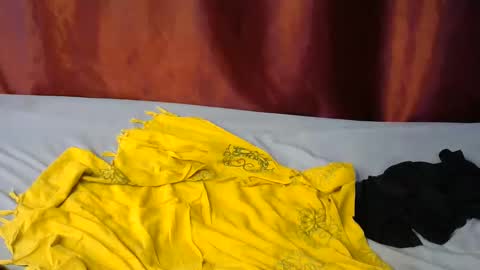 hot_kerush online show from 11-16-25, 07:30