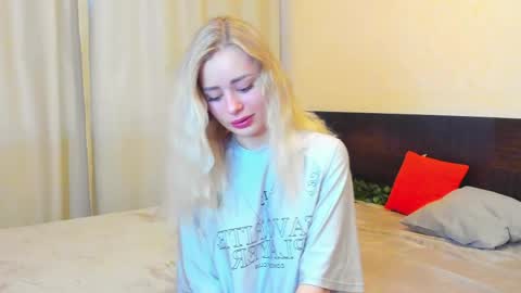 hot_kittie_hot online show from 06-05-26, 01:56