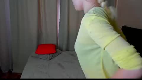 hot_kittie_hot online show from 06-30-26, 05:19