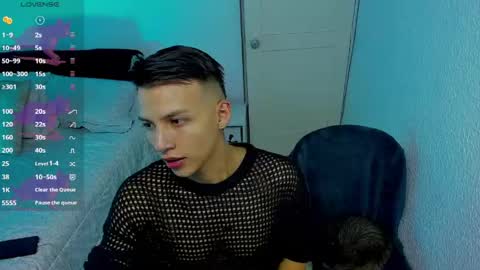 Alejandro online show from 05-23-26, 01:44