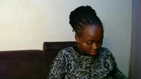 Linah online show from 11-12-25, 06:52