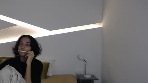 Snapshot of hot_little_bunny chatting on 01-04-25, 07:23 Alana online show from 01-04-25, 07:23