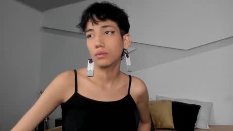 Snapshot of hot_little_bunny chatting on 02-01-25, 08:37 Alana online show from 02-01-25, 08:37