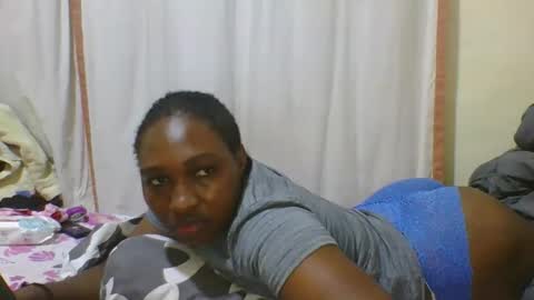 Snapshot of hot_masha chatting on 09-17-25, 12:01 hot_masha online show from 09-17-25, 12:01