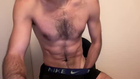 hot_men_athlete online show from 01-06-26, 09:02