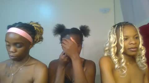 Hot petite online show from 06-08-26, 02:06