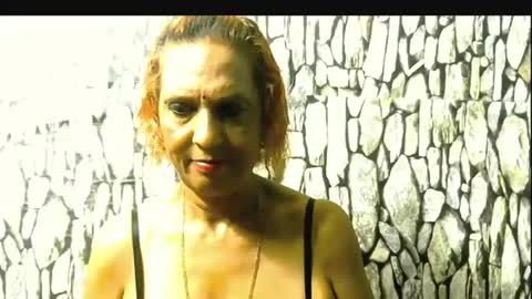 Snapshot of hot_queen58 chatting on 02-27-26, 07:03 hot queen online show from 02-27-26, 07:03