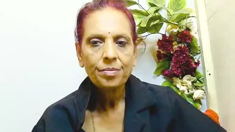 hot queen online show from 06-27-26, 08:08