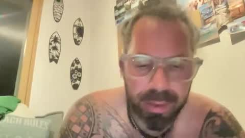 Snapshot of hot_sex83 chatting on 10-29-25, 07:26 letmedoo2 online show from 10-29-25, 07:26