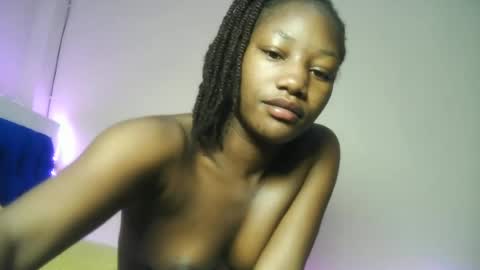 Snapshot of hot_sexxxy_girl chatting on 06-28-26, 12:38 Milly online show from 06-28-26, 12:38