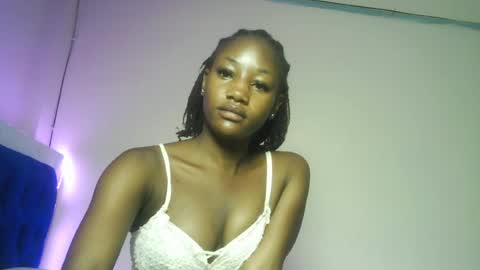 Snapshot of hot_sexxxy_girl chatting on 07-05-26, 04:25 Milly online show from 07-05-26, 04:25
