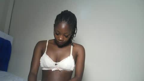 Snapshot of hot_sexxxy_girl chatting on 07-14-26, 02:16 Milly online show from 07-14-26, 02:16
