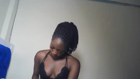 Snapshot of hot_sexxxy_girl chatting on 07-18-26, 01:54 Milly online show from 07-18-26, 01:54
