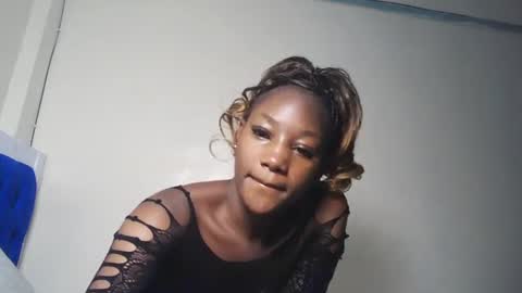 Snapshot of hot_sexxxy_girl chatting on 07-20-26, 02:15 Milly online show from 07-20-26, 02:15