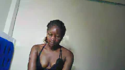 Snapshot of hot_sexxxy_girl chatting on 07-25-26, 02:31 Milly online show from 07-25-26, 02:31