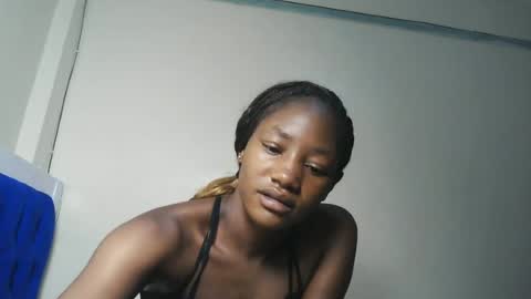 Snapshot of hot_sexxxy_girl chatting on 07-27-26, 12:50 Milly online show from 07-27-26, 12:50