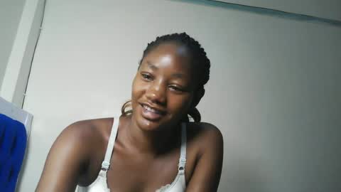 Snapshot of hot_sexxxy_girl chatting on 08-01-26, 02:38 Milly online show from 08-01-26, 02:38