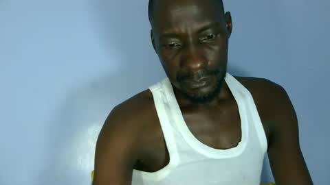 Snapshot of hot_sexykings chatting on 06-12-26, 02:43 hot_sexykings online show from 06-12-26, 02:43