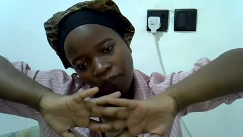 Snapshot of hot_shree chatting on 06-20-26, 11:13 bleiz online show from 06-20-26, 11:13