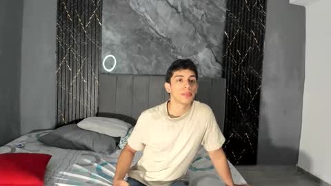 Hot Summer Boy online show from 02-28-26, 11:44