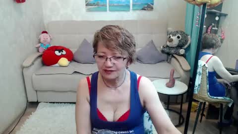 Snapshot of hot_woman04 chatting on 04-25-26, 07:00 Sofia online show from 04-25-26, 07:00