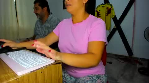 hotandfierylatinos online show from 07-04-26, 11:38