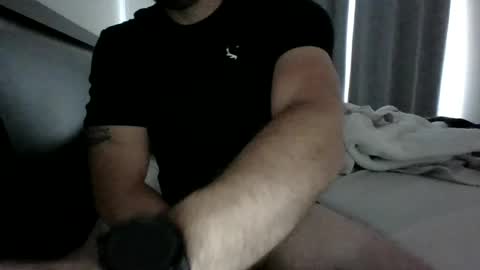 hotandhard123321 online show from 06-10-26, 11:09