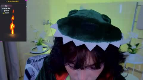 Hotary online show from 05-23-26, 03:45