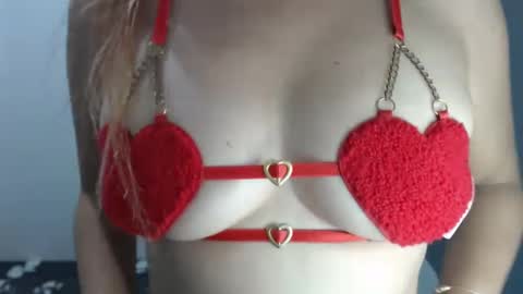 hotasian_pinky online show from 03-09-25, 11:58