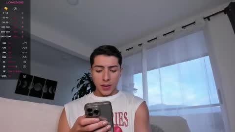 Andrew xdres08 online show from 01-24-25, 10:41