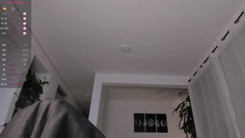 Andrew xdres08 online show from 10-02-25, 01:45