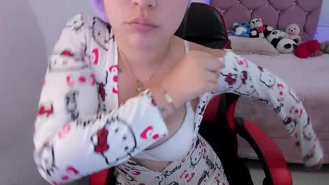 lesly and ander online show from 05-11-26, 07:11