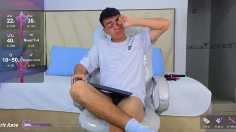 hotboy21_ online show from 11-19-25, 03:39