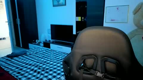 Hotboyshorny online show from 05-01-26, 09:47