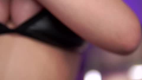 Anais online show from 09-26-25, 06:17