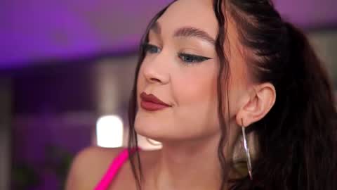 Anais online show from 11-07-25, 09:42