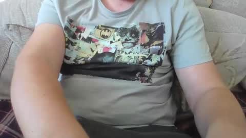 Snapshot of hotchester chatting on 09-13-25, 01:22 Matt Steve online show from 09-13-25, 01:22