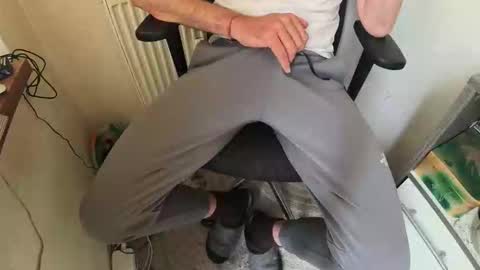 Snapshot of hotcockdus21 chatting on 10-04-25, 11:41 hotcockdus21 online show from 10-04-25, 11:41