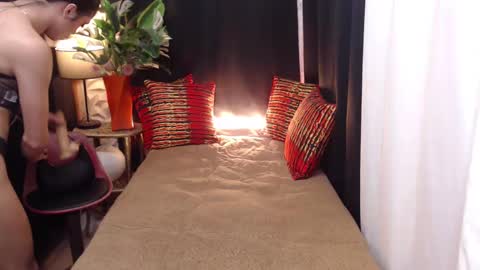 Snapshot of hotevatrans chatting on 12-15-24, 11:45 EVA online show from 12-15-24, 11:45